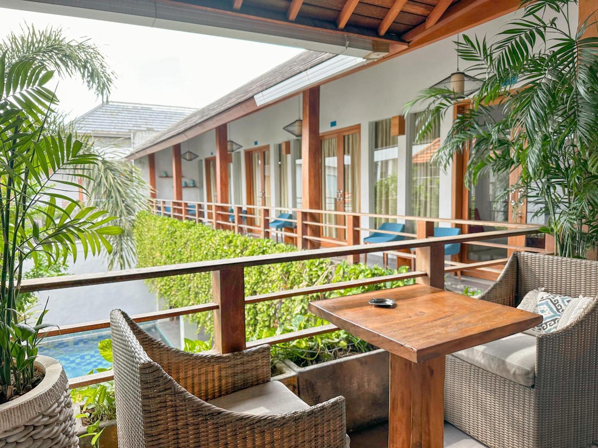 Apple Villa & Suite Seminyak Exterior foto