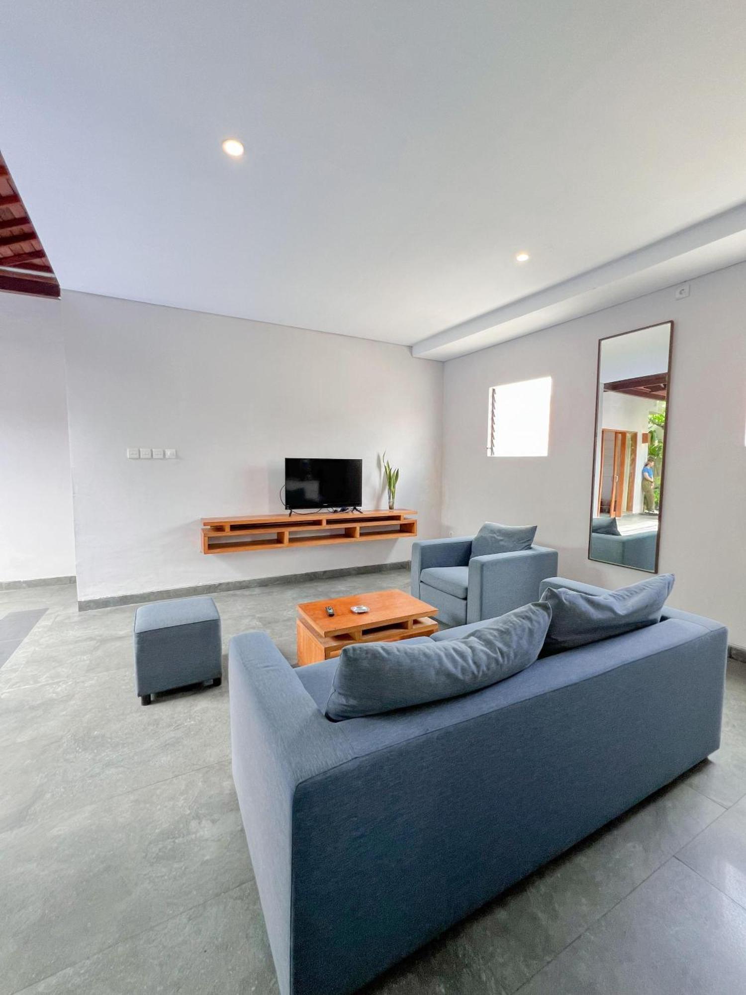 Apple Villa & Suite Seminyak Exterior foto