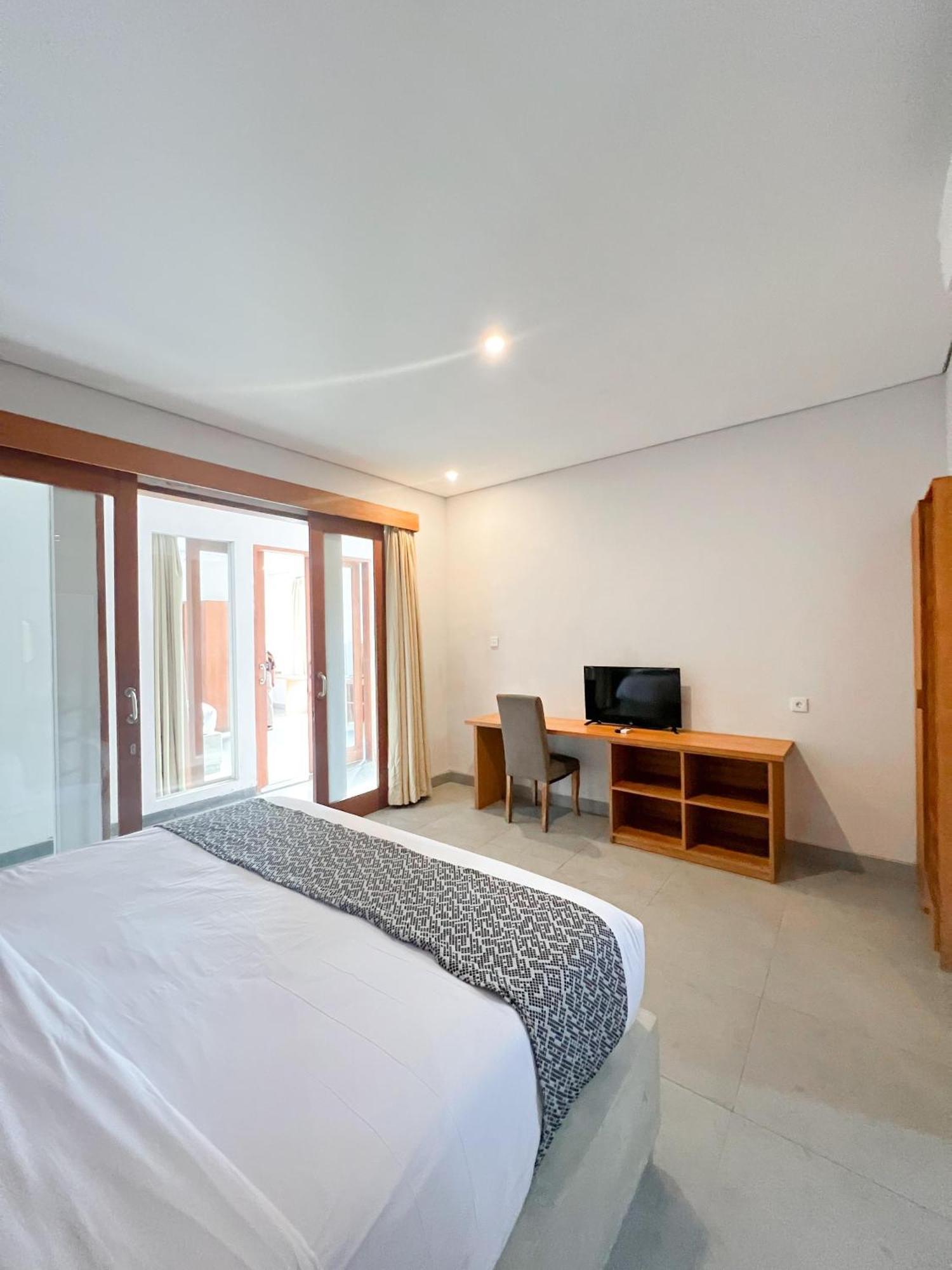 Apple Villa & Suite Seminyak Exterior foto