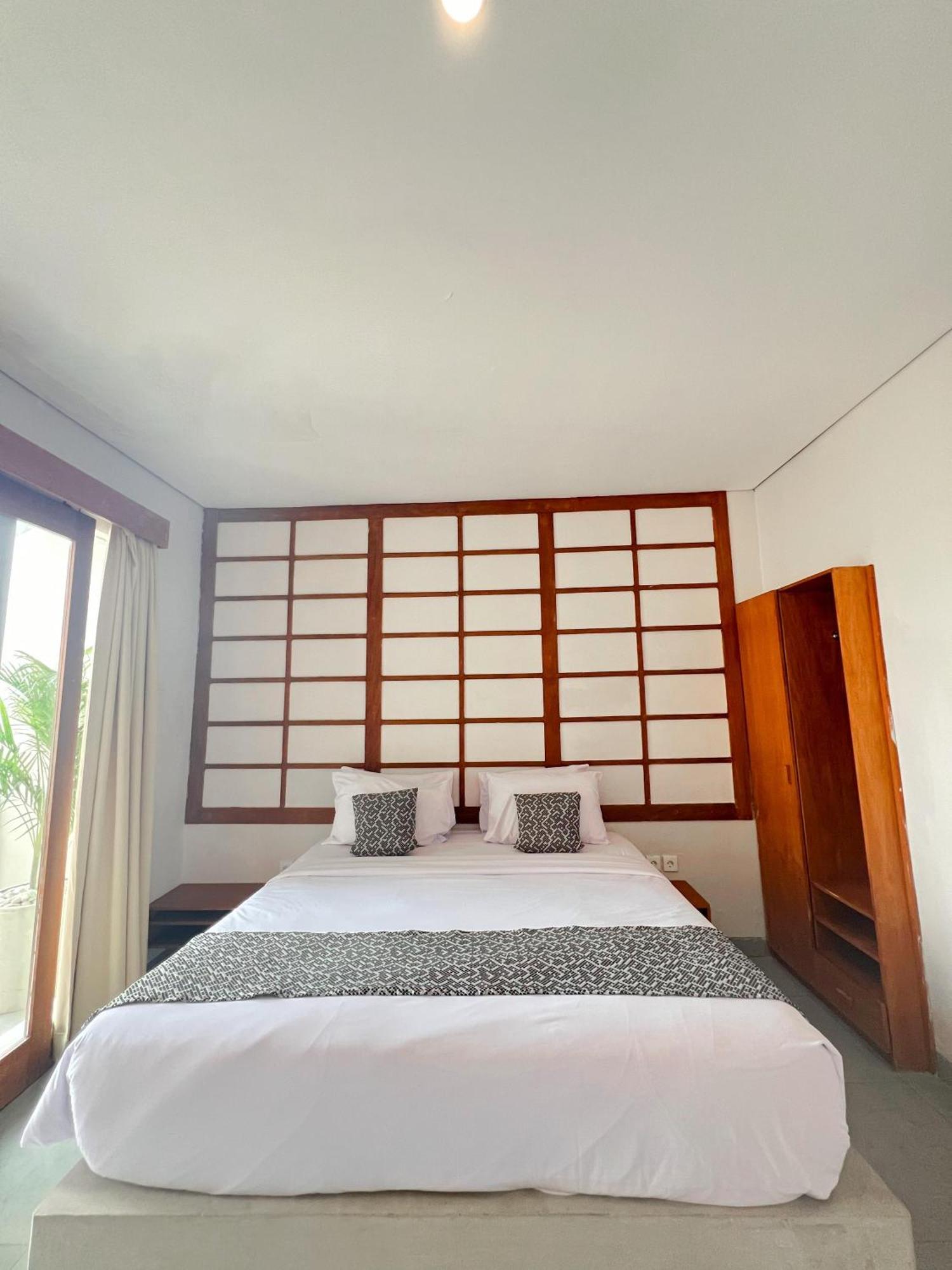 Apple Villa & Suite Seminyak Exterior foto