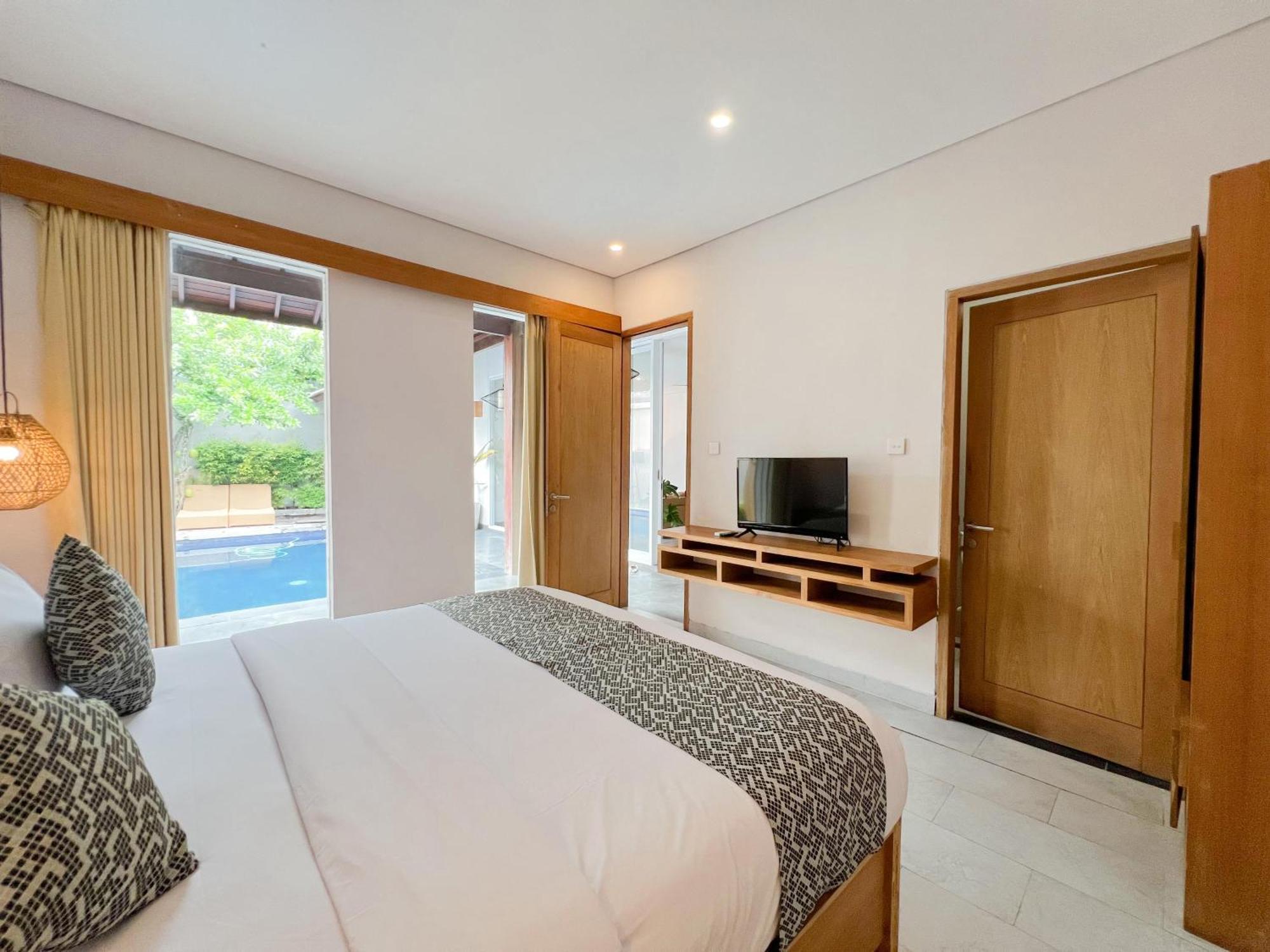 Apple Villa & Suite Seminyak Exterior foto
